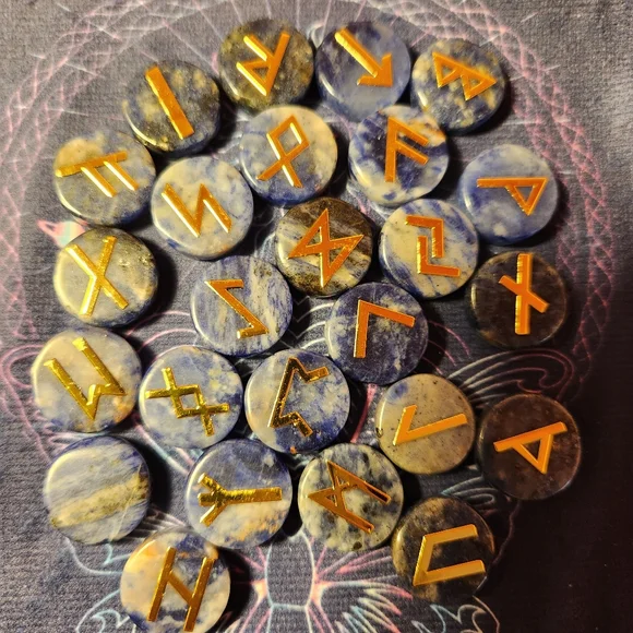 Rune set - Picture 2 of 8